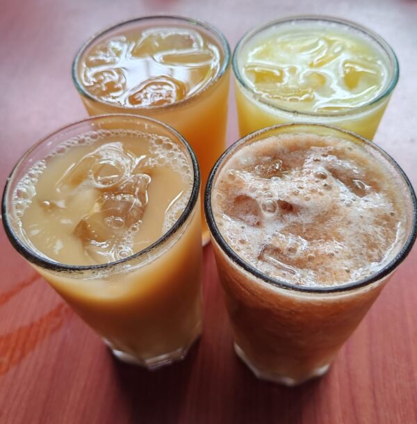 JUGOS DE: GUAYABA AGRIA, BOROJO, LULO, MANGO, LIMONADA DE PANELA